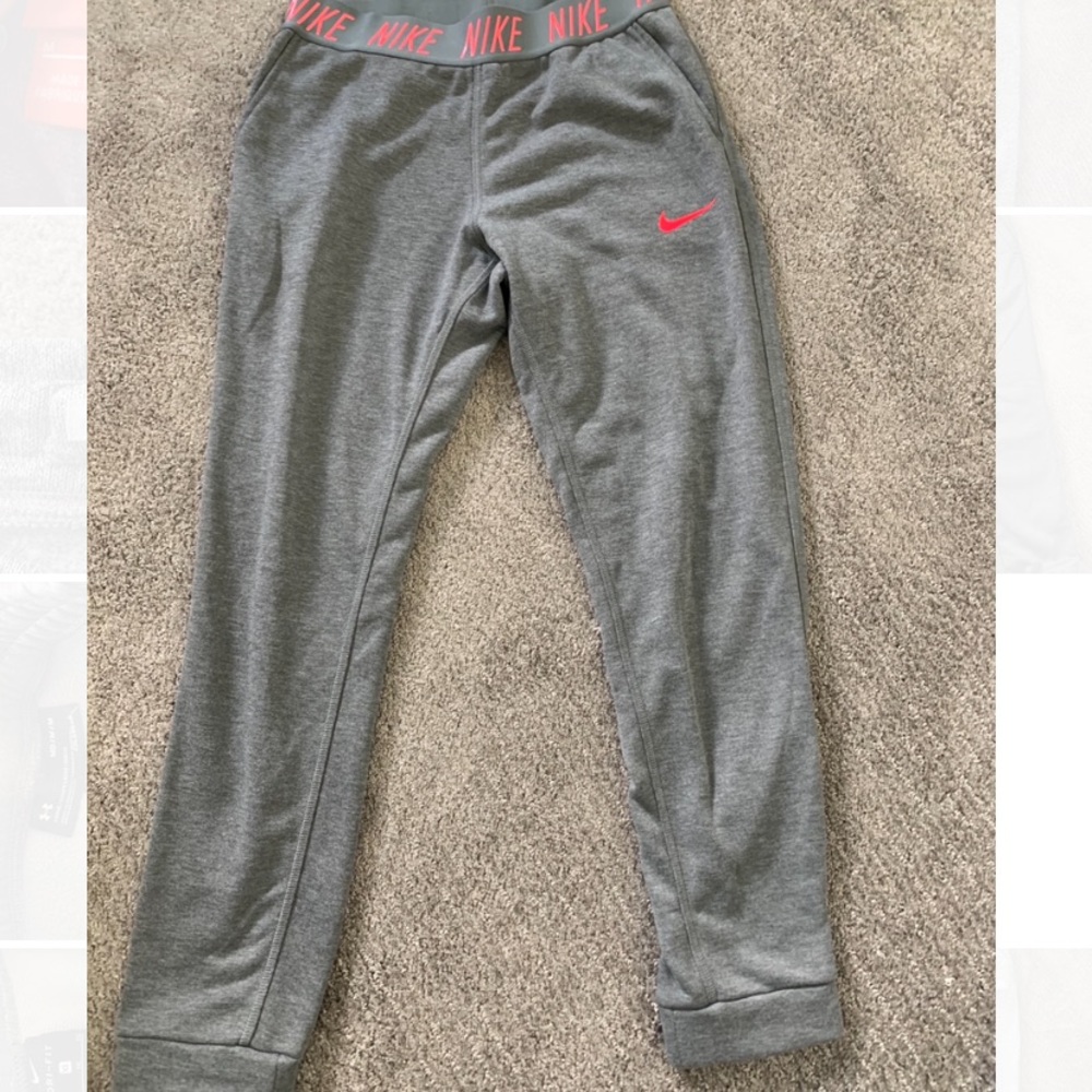 Girls Nike Sweats